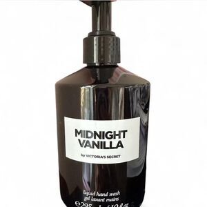 Victoria's Secret Midnight Vanilla hand soap - ✨